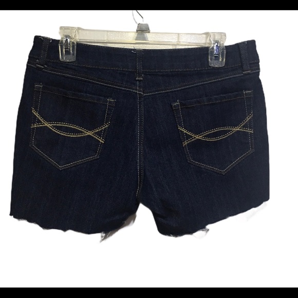 Skull Jean Short. - Picture 2 of 7